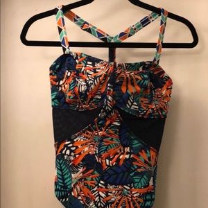 Athleta Swim 34 D/DD